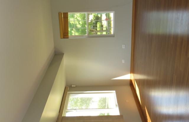 940 SYMPHONY Drive Gallery 4