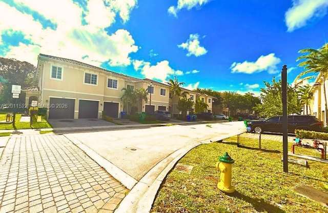2664 SW 81st Ter photos photos