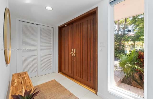 13060 Lerida St photos photos