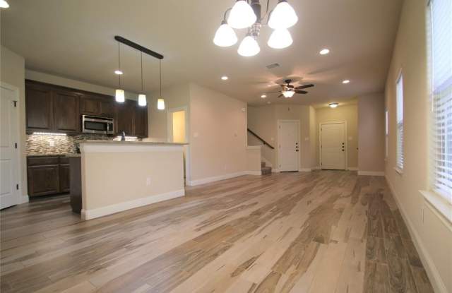 7905 Branch Way - 7905 Branch Way, Benbrook, TX 76116