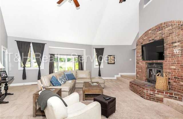 9525 Brigantine Court Gallery 3