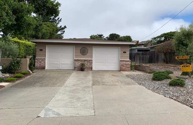 Plumas Ave (1485) photos photos