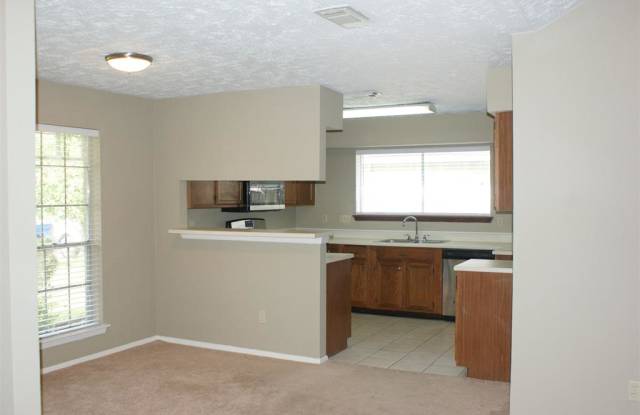 9611 Thistle Trail Drive Gallery 3