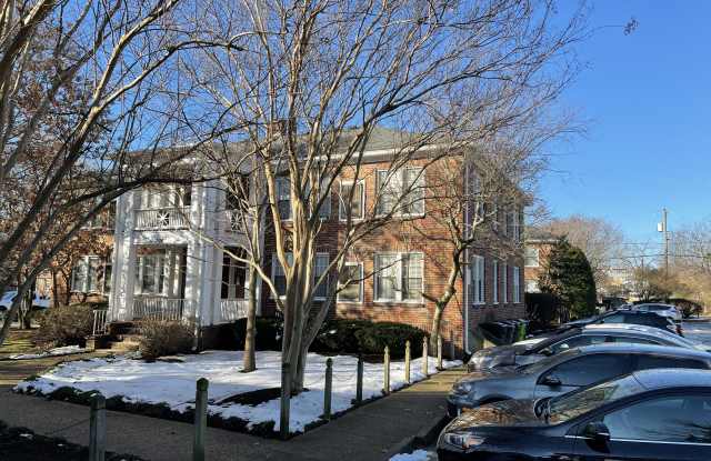 304 East Duncan Avenue Gallery 2