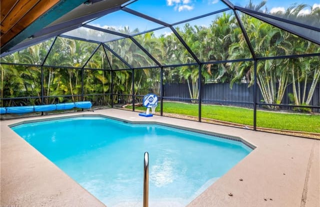 609 SW 32nd TER - 609 Southwest 32nd Terrace, Cape Coral, FL 33914