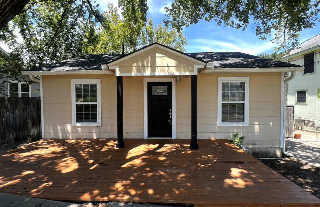 3/2 Home - Awesome East Austin Location - 2006 Hamilton Avenue, Austin, TX 78702