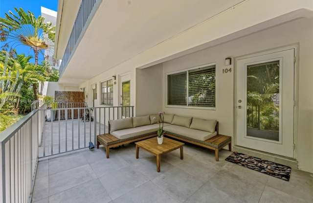 915 Lenox Ave photos photos