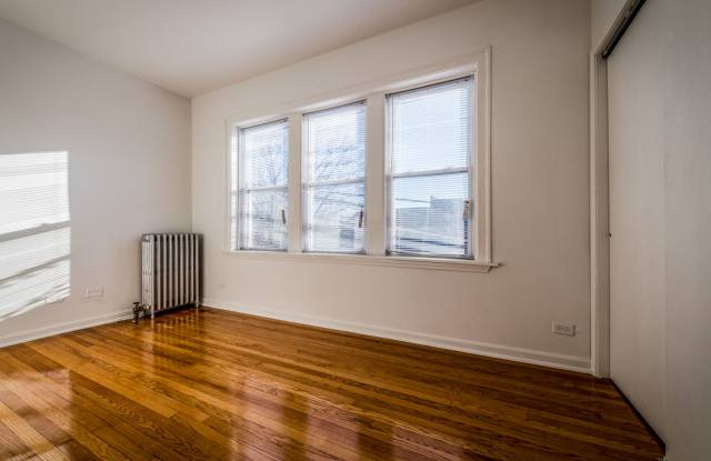 7701 S Ashland Gallery 3