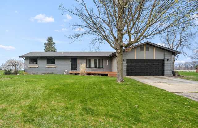 Three Bedroom Home in Schoolcraft photos photos