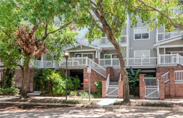 800 S DAKOTA AVENUE - 800 South Dakota Avenue, Tampa, FL 33606