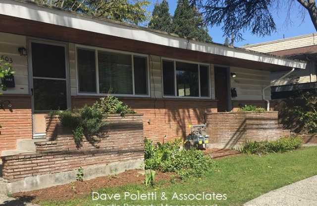 4603 1/2 40th Avenue North East - 4603 1/2 40th Ave NE, Seattle, WA 98105