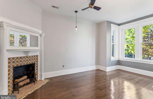 3603 10TH Street NW Gallery 3