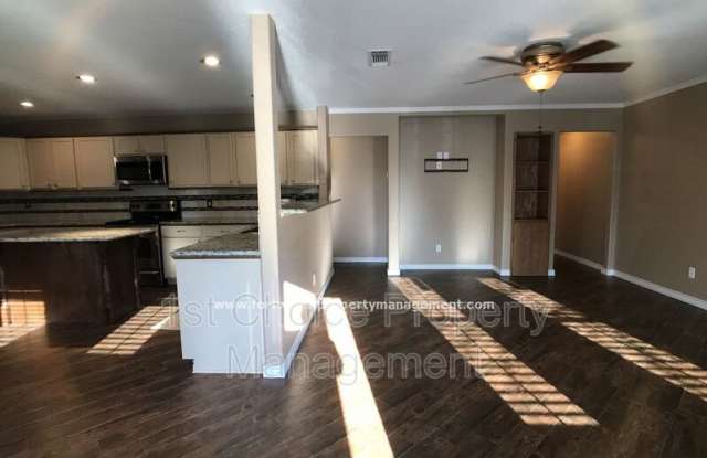 2001 Moline Dr Gallery 3