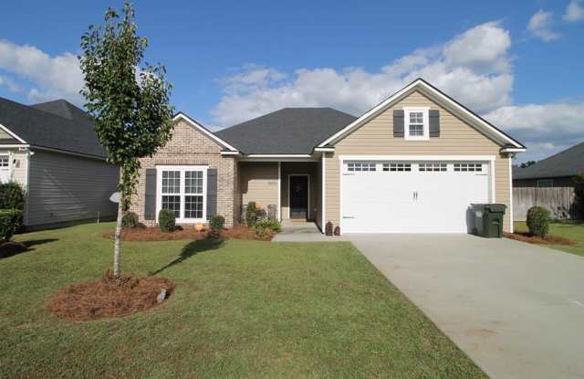 Beautiful and Convenient 3BR/2BA Home near Moody Airforce Base in Valdosta, GA photos photos