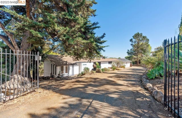 4412 Turner Ave - 4412 Turner Avenue, Oakland, CA 94605