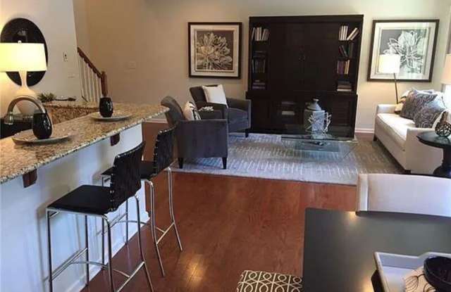 1764 Evergreen Dr Gallery 2