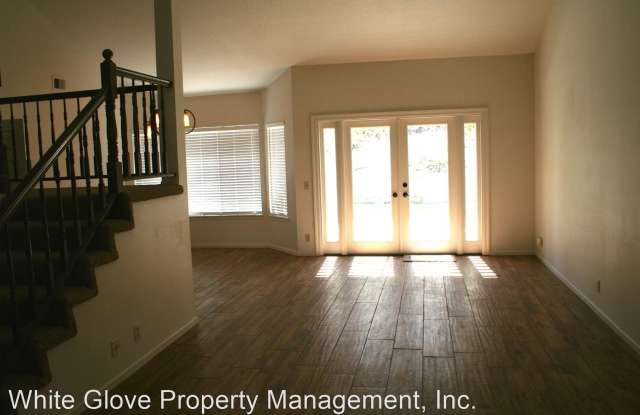 24322 Rhona Dr. Gallery 3