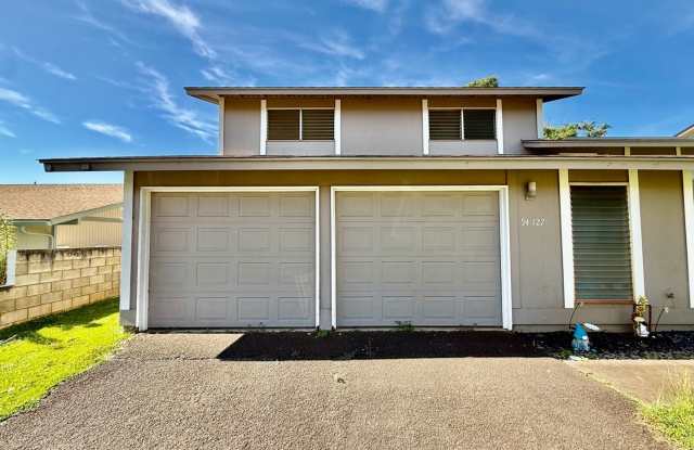 4 BR/2.5 BA/4 PK/Available May 1 photos photos