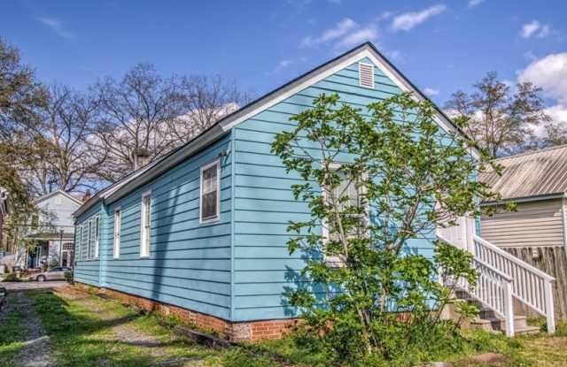 228 Telfair Street photos photos