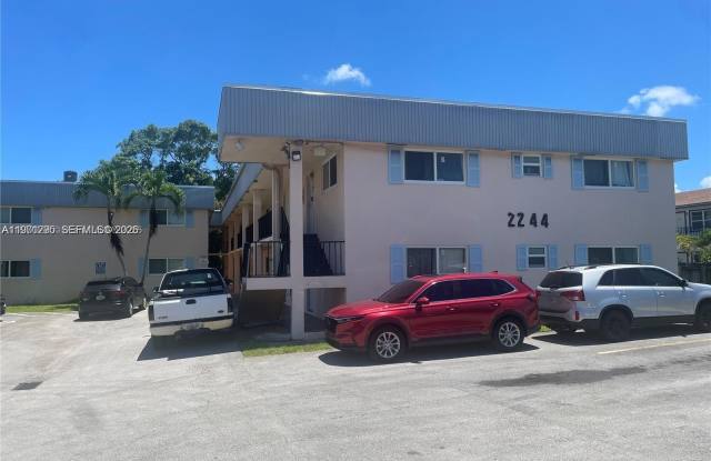 2244 Madison St photos photos