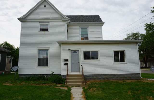 217 E Prairie Street - 1 photos photos