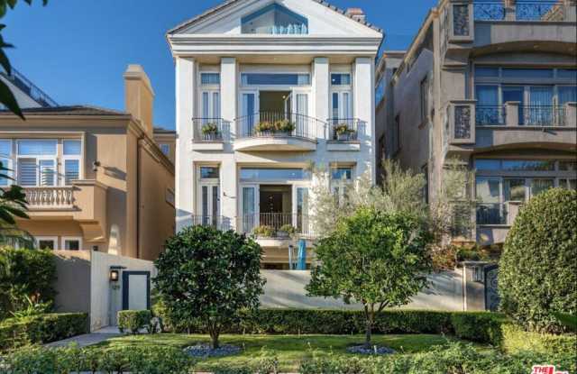 129 Channel Pointe Mall - 129 Channel Pointe Mall, Los Angeles, CA 90292 129 Channel Pointe Mall - 129 Channel Pointe Mall, Los Angeles, CA 90292