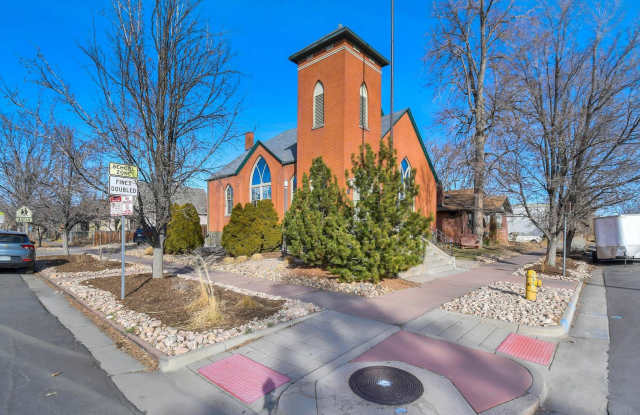 Luxury residence in the heart of Denver’s historic Baker district - 2 bedrooms - 2 Bathrooms - Tour TODAY!! photos photos
