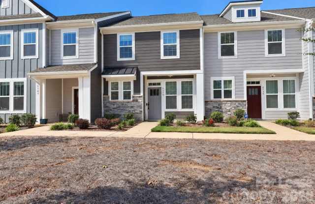 4139 Walking Ridge Road Gallery 1