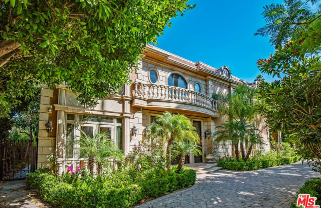 522 North CANON Drive - 522 North Canon Drive, Beverly Hills, CA 90210