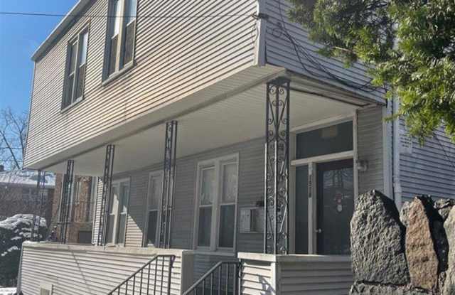 1518 River Road 3 photos photos