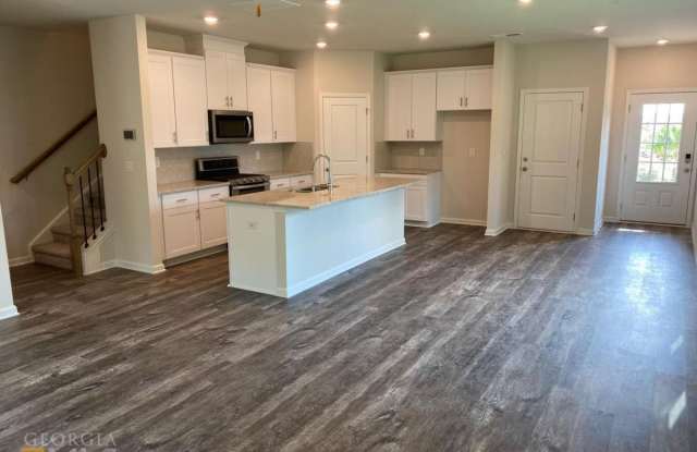 1331 Vayda Court Gallery 4