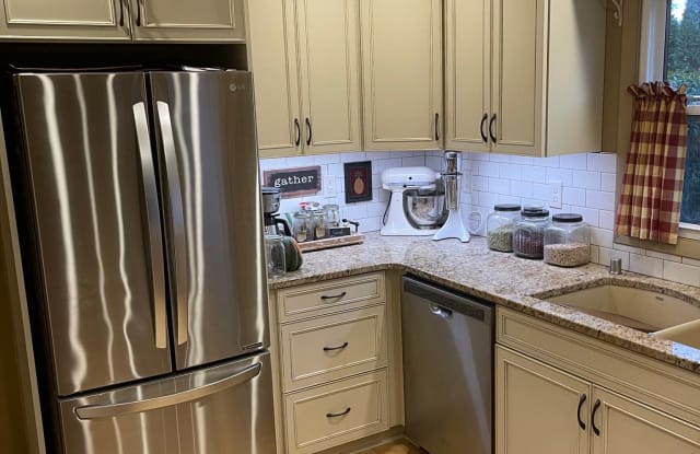 18975 Emerald Drive - 18975 Emerald Drive, Brookfield, WI 53045