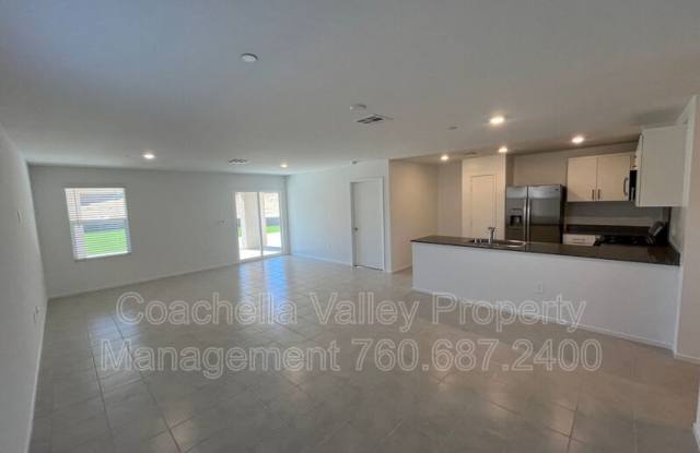 79225 Valor Ln Gallery 1