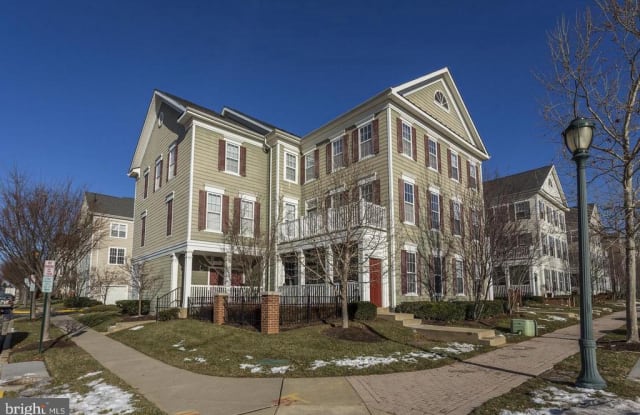 235 KING FARM BLVD - 235 King Farm Boulevard, Rockville, MD 20850