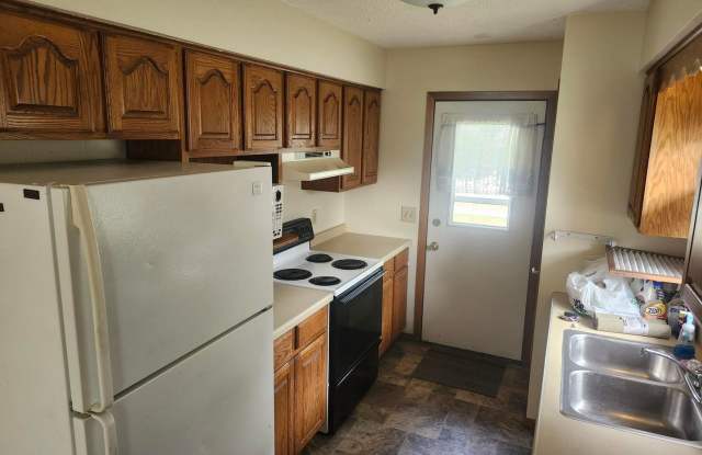 $1195| 2BD 1BA| 2726 Hallie Lane| Available now! Gallery 4