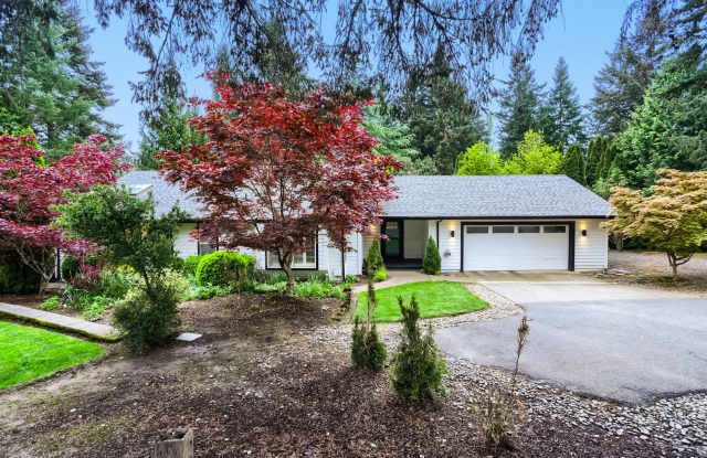 Spacious 3BR / 2BA Single-Level Ranch w/ Great Room, A/C, Private 0.38-Acre Lot + Oversized Garage - 15050 SW 141st Ave photos photos
