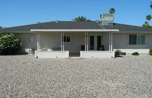 9515 W LINDGREN Avenue Gallery 2