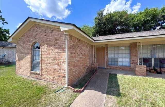 1529 Hillside Drive photos photos