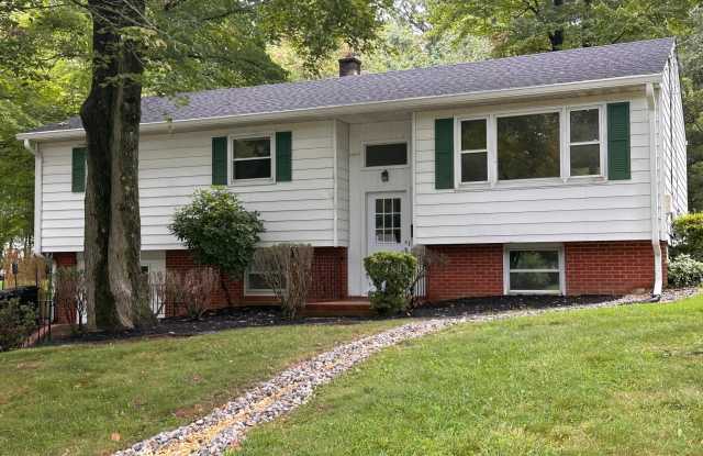 60 BROAD AVE photos photos