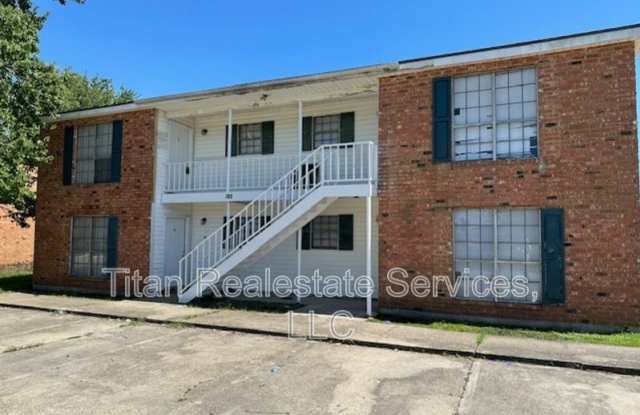 108 Hummingbird Lane photos photos