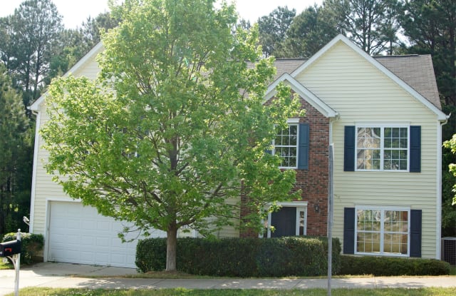 400 Pyrocantha Drive - 400 Pyracantha Drive, Holly Springs, NC 27540