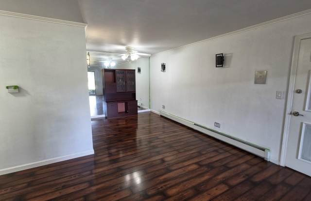 1968 Axtell Drive Gallery 2