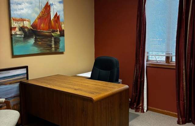 403 W LINCOLN Highway unit: 101 photos photos