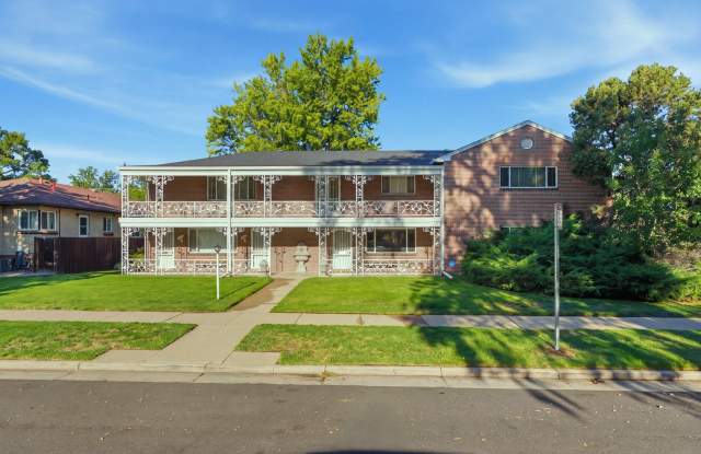 Wash Park 2-Bedroom, 2-Bathroom Condo — Just 2 Blocks from Washington Park Gallery 3