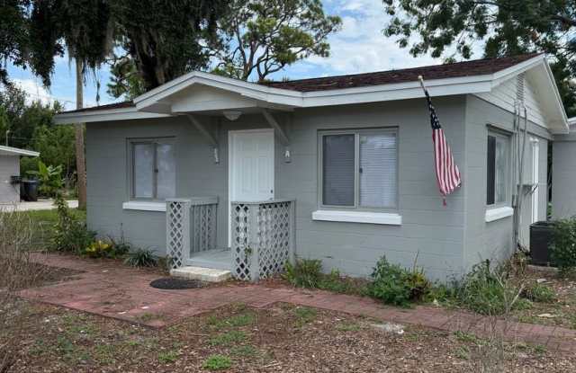 2 Bedroom, 1 Bathroom Single Family Home photos photos