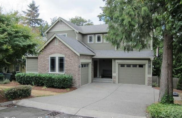 16021 SE 66th St - 16021 Southeast 66th Street, Bellevue, WA 98006