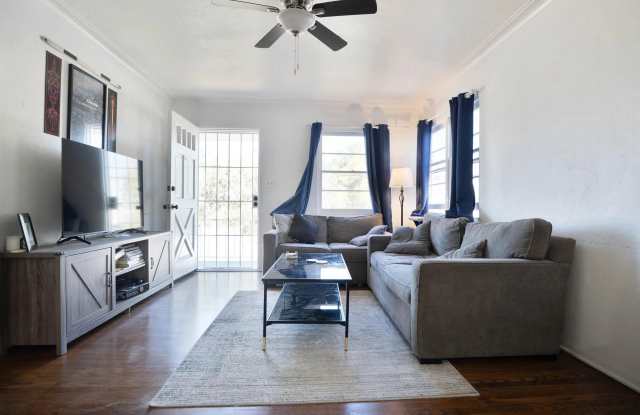 7203 Blackton Gallery 2