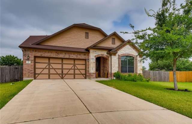 Large 4 Bedroom 3.5 Bath Now Avaliable photos photos
