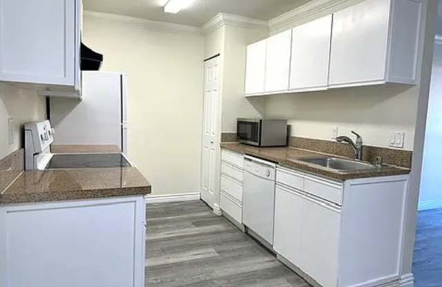 1265 Kendall Dr Gallery 3