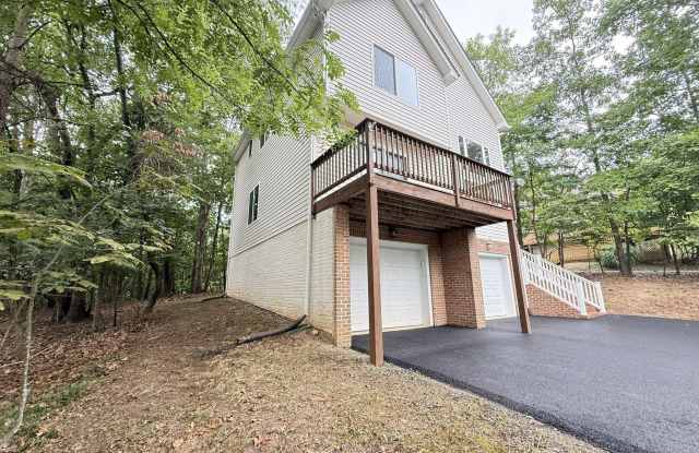 1234 LAKEVIEW Drive Gallery 3